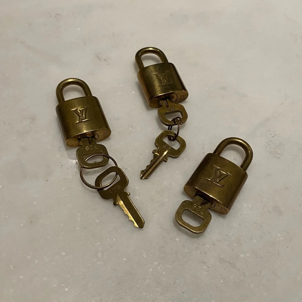 COPY - Louis Vuitton Brass Lock & Key Set - Picture 13 of 16